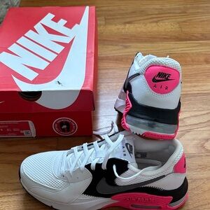 Brand new never worn Nikes